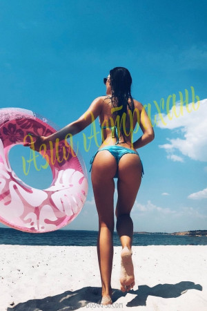 Escort girl Азия