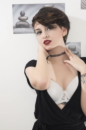 Escort girl Нели