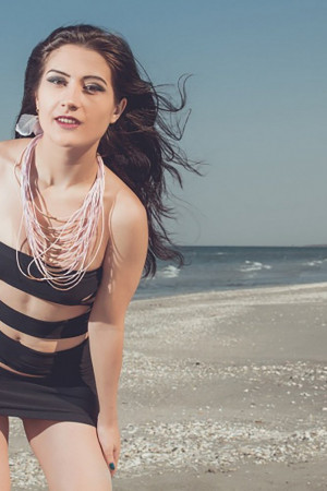 Индивидуалка Нюша