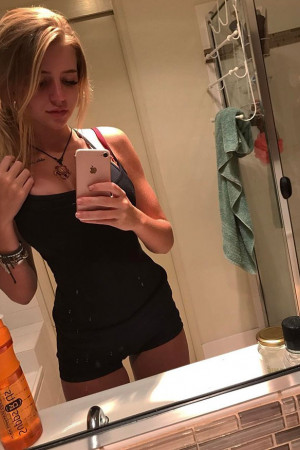 Индивидуалка Оля